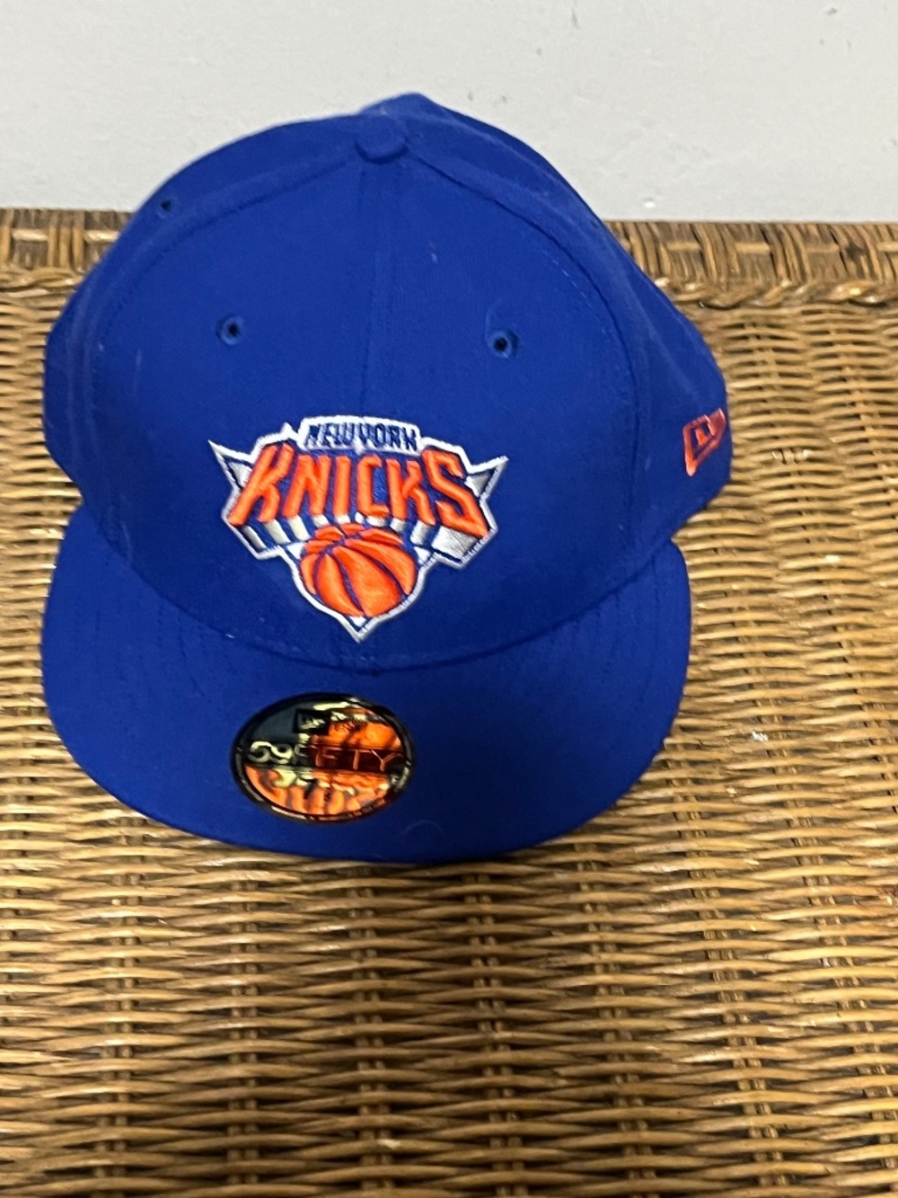 New Era 59FIFTY New York Knicks Baseball Cap.  Sz. 7 3/8